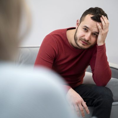 person-suffering-from-ptsd-psychologist